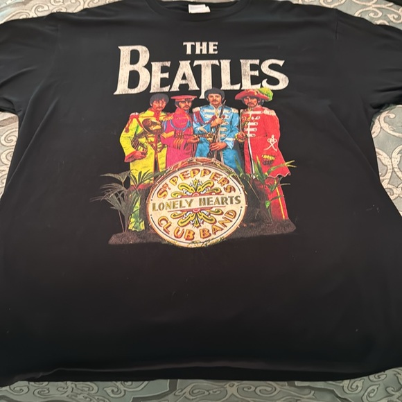 Men’s size XL The Beatles T-shirt - Picture 3 of 4